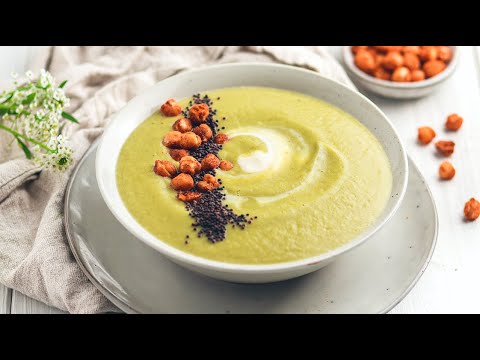 BROCCOLI CHICKPEA CREAM SOUP // easy vegan pressure cooker recipe