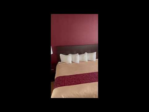 Hotel Room Tour, Wichita, KS, Red Roof Inn