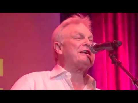 TOMMY ROE(LIVE VIDEO)-"HOORAY FOR HAZEL"(LYRICS)