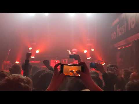 black midi dancing in newcastle