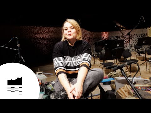 Geräuschemacherin Simone Nowicki über ihre Arbeit beim Let´s Play-Konzert