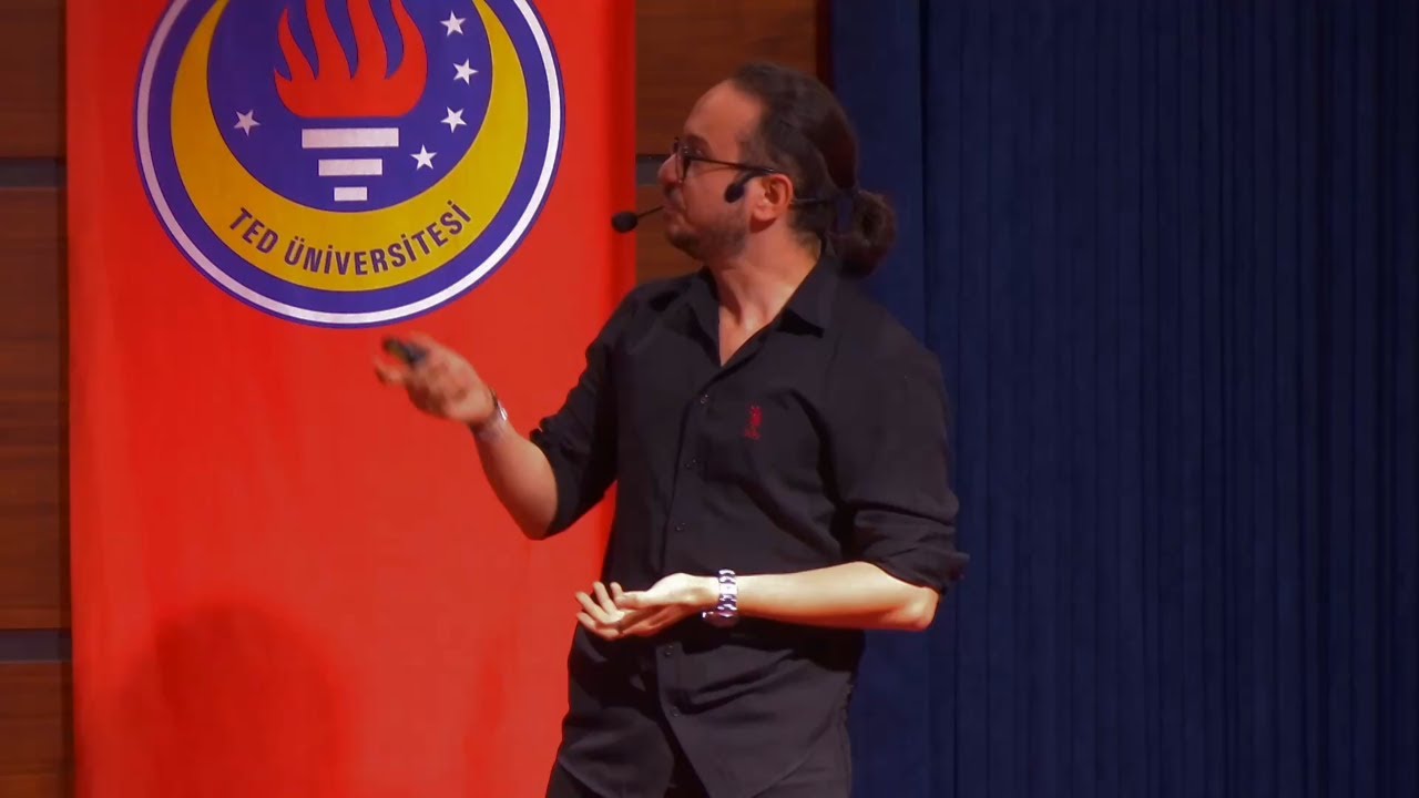 Yabancı Olan Bizler Değil, Hikayelerimizin Dili... | Yağız Oral | TEDxTürk Eğitim Derneği U