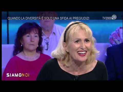 Un mal di freddo basso addome e parte bassa della schiena Girò la testa bruscamente collo fa male un bambino