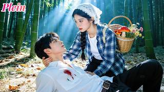 Fille rurale sauve cet homme, famille lui brise les jambes, nul ne vit le riche PDG, il fera payer !