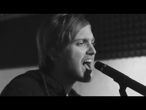 Гримить - Не чуєш ти