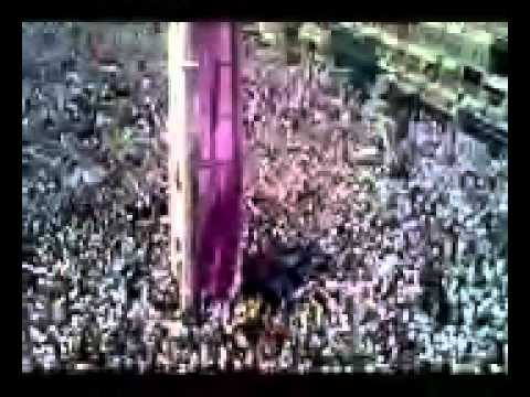 مظاهرة في ساحة العاصي في مدينة حماة في جمعة "ارحل"