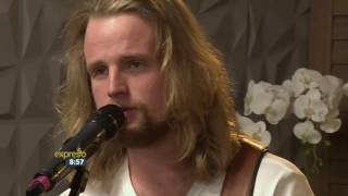 Richard Stirton performs &quot;Skinny Love by Birdy&quot; LIVE!