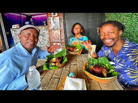Kenyan Dad Tries Heavy Ghana Breakfast For The First Time In Accra/Ghana!