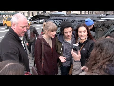 Taylor Swift and Harry Styles together in Central Park West in NYC