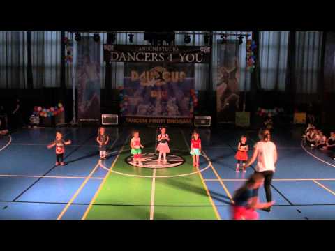 Závěrečná show tanečního studia DANCERS 4 YOU 2014, mini děti