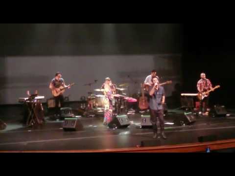 Marcelo Jeneci e Laura Lavieri - Dar-te-ei (trecho)