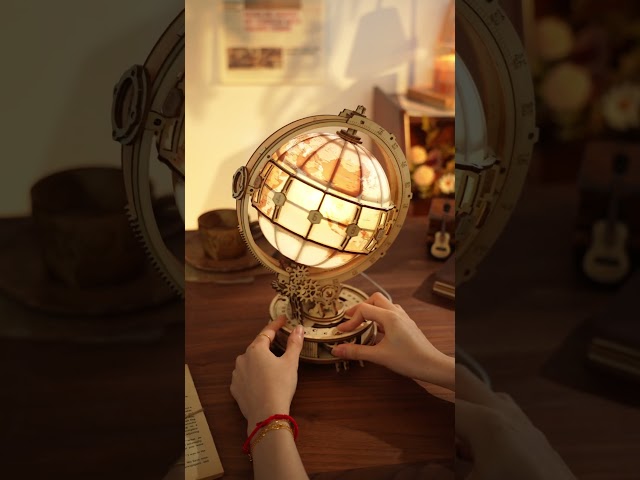 Vídeo relacionado con Robotime Puzzle 3D de Madera para Adultos - Globo Terráqueo Giratorio con Luz LED, Kit de Modelo Mecánico DIY, Rompecabezas 3D de Construcción, Regalo para Hombres, Luz Nocturna (Rotación Automática)