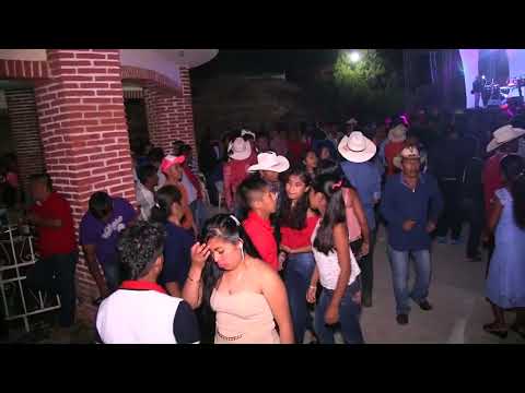 Así se bailan las chilenas Mixtecas con El Único Guerrero Baile de Año Nuevo en Tlaxca. Gro. VOL. 2