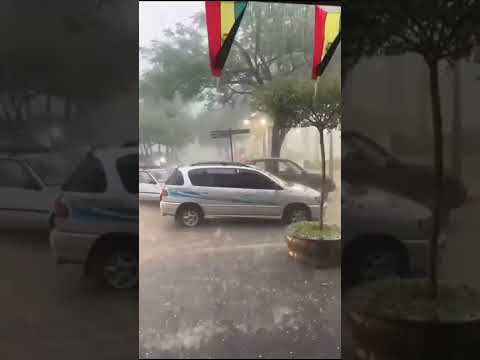 Heavy rain accompanied by a hailstorm in Tarija city, Cercado Province, Bolivia 🇧🇴 (Part 1/1)