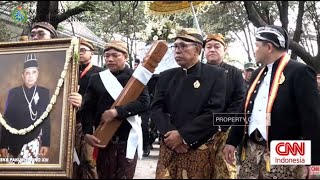 Download lagu BREAKING NEWS Pemakaman Raja Keraton Surakarta, Pakubuwono XIII mp3 Download lagu BREAKING NEWS Pemakaman Raja Keraton Surakarta, Pakubuwono XIII mp3
