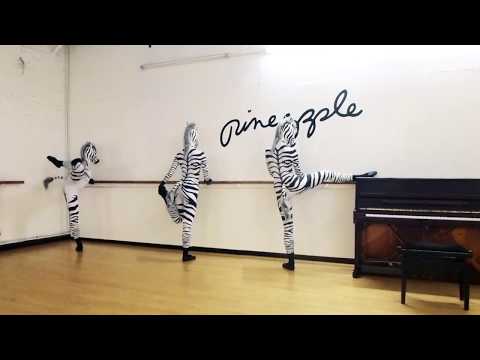 Ballet lesson with Humanimals - 3