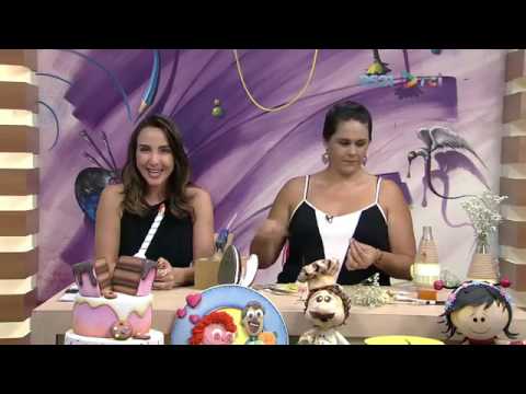 Mulher com   14 02 2017   Garrafa com decoração em E V A   Sol Gobbo P2