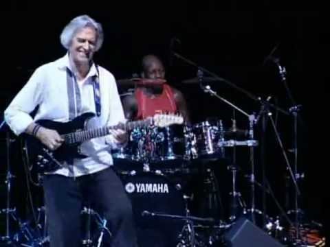 John McLaughlin Mark Mondesir and Gary Husband (Mother Tongues)