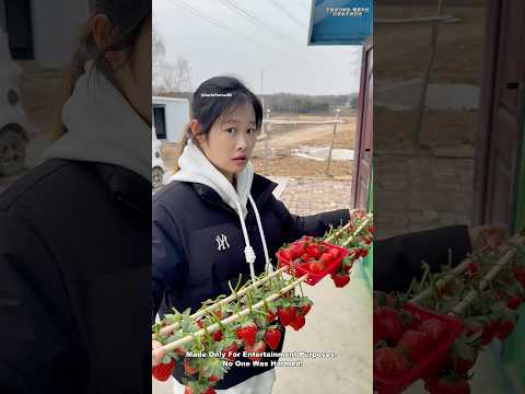 She Tried to Get Extra Strawberries but The Owner Had a Better Trick