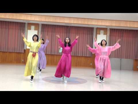 Eurythmie lesson, a small piece of L. V.Beethoven, Leidvoll. Dec 7,2013