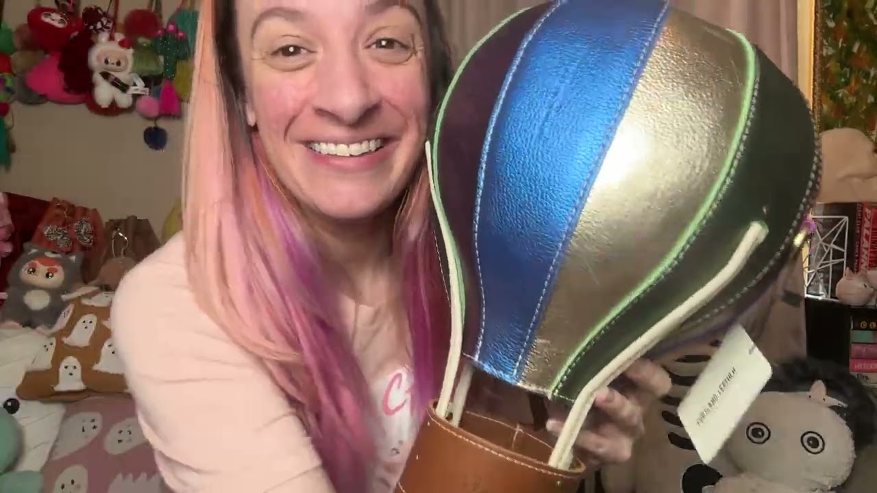 unboxing the Magic Bubble Bagalloon and medium Shadow Lime Koala from PLG!