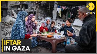 Download lagu Iftar In Gaza: Palestinians Celebrate Iftar Amidst Ruins & Rubbles | Iftar Mass in Beirut | WION mp3
