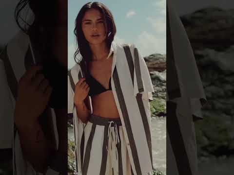 #gfx100ii shot in flog2 with the GF 45-100 handheld. Graded in davinci resolve. #fujifilmgfx