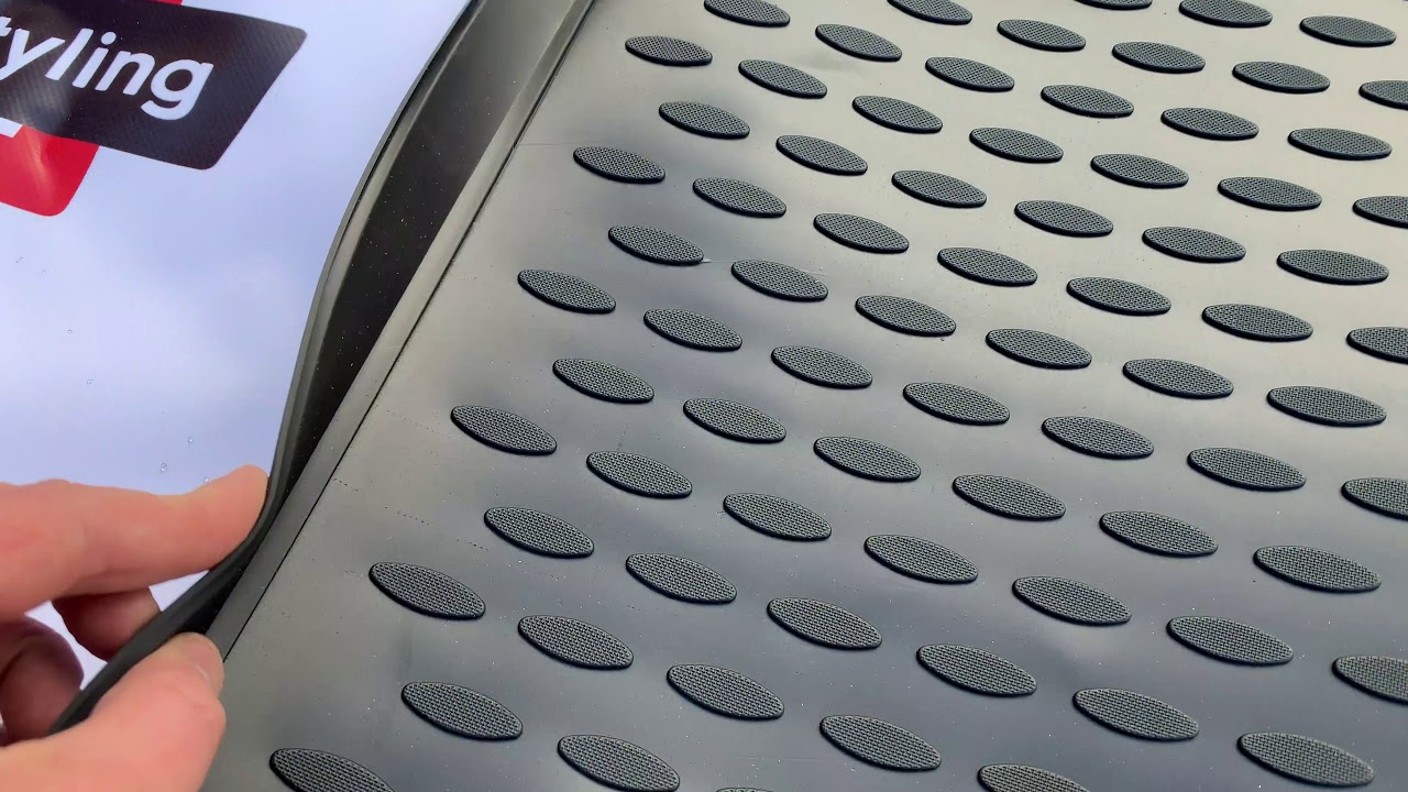 Резиновый коврик багажника (Novline) Video 1