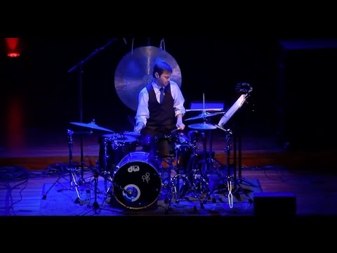 Dan deSimone @ TROMP 2016 performing Does the Time Bother You