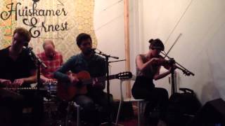 Balthazar - Listen Up live in Huiskamer Ernest