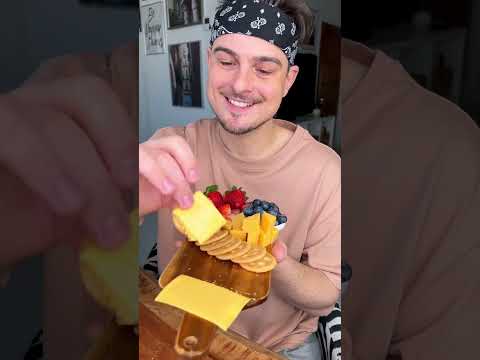 How to eat CRACKERS & CHEESE properly 🧀🍥🍓😎🤌 | CHEFKOUDY