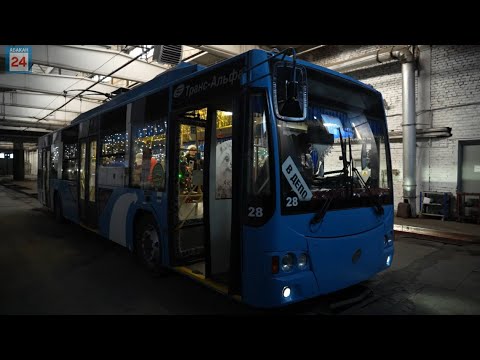 Новогодние троллейбусы курсируют по улицам столицы Хакасии
