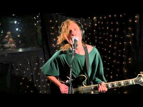 Sun Club - Summer Feet (Live on KEXP)