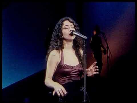 Video thumbnail for (I Heard It Through The) Grapevine (Ao Vivo)