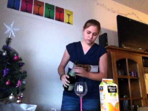 How to Make a Classic Mimosa