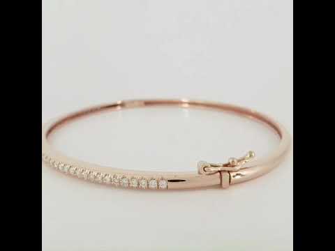 וידאו של צמיד קשיח שורה של חצי קראט יהלומים