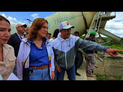 Autoridades supervisan avances de obras en los puentes Aricagua y La Fuente en Sucre