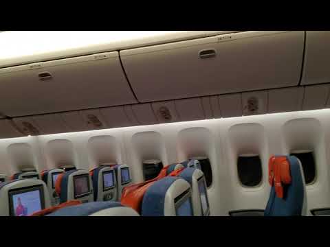 moscow - bangkok empty airplane