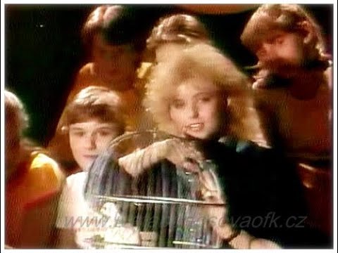 Iveta Bartošová ♡  Málo mě zná