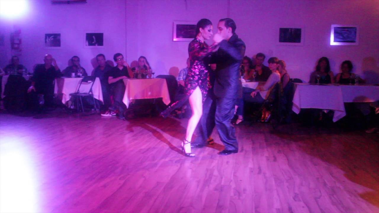 Dos Orillas Práctica de Tango, bailan Betsabet Flores y Jonathan Spitel (4/4)