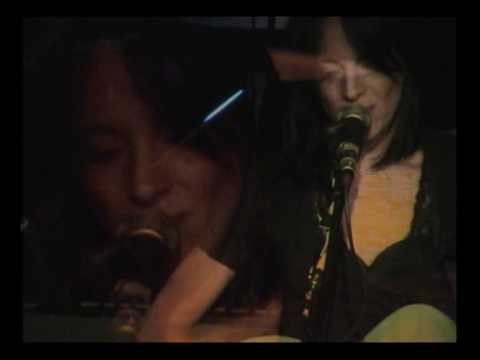 MICOL MARTINEZ LIVE IN COX18 - A guado (08/10/2010)