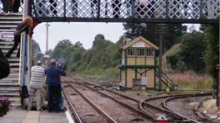 preview picture of video 'A1 class 60163 Tornado at Wymondham, 26.8.2012'