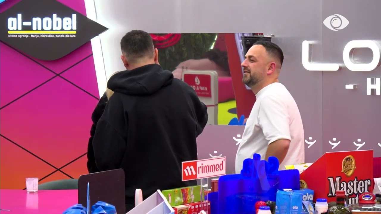 “Do vijë dita që ta shikojnë të gjithë që unë jam lart”/ Miri diskuton me Senon dhe Lornën