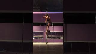 Pole dance Fifi Bamboo - Bury by UNIONS