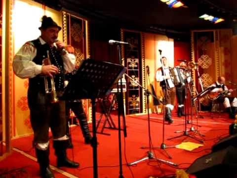 18 Hauskapelle Avsenik - Junggesellen Polka - Superavtomat