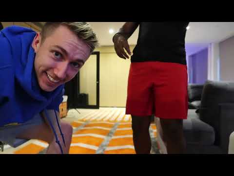 MINIMINTER TRIES TO LIFT UP  KSI
