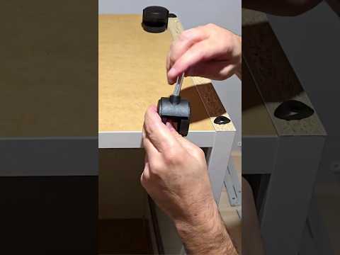 How to Lock your Castors #ikeaproducts #micke #ikea #castors