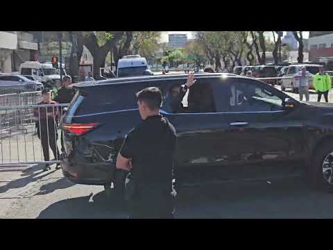 Video Paul McCartney arriving to the Stadium in Buenos Aires Argentina 05 oct 2024