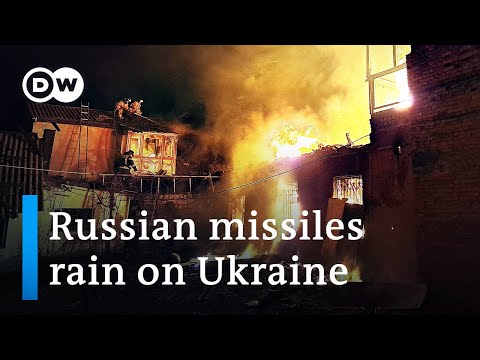 Russia launches air strikes across Ukraine: Retaliation for blasts in Russia? | DW News
