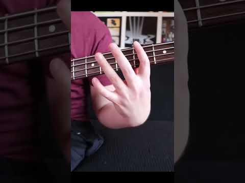 Bass trick of the day! The MOST USEFUL Tapping Pattern 🤘😼 #bass youtubeshorts #bass #shorts